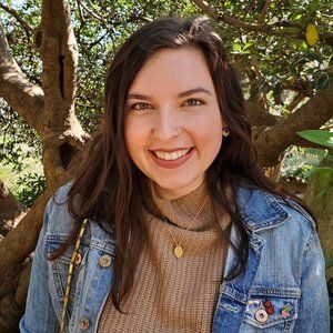 Meet your Posher, Isabel